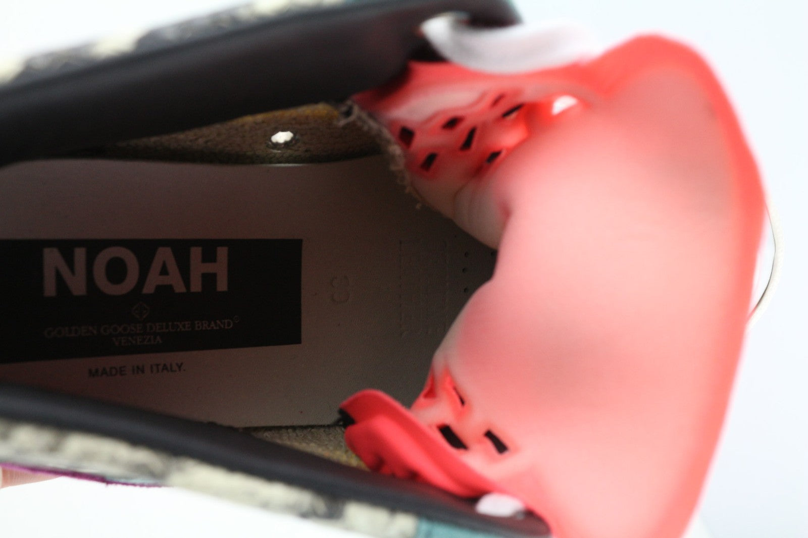 „GOLDEN GOOSE Noah“ moteriški sportbačiai, 39 m., įvairiaspalviai, odiniai, aukštakulniai, su raišteliais. 