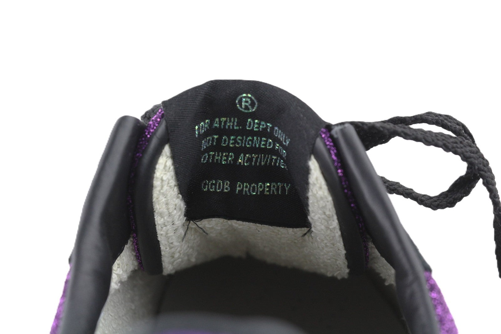 „GOLDEN GOOSE“ bėgimo bateliai moterims, 39 dydžio, violetiniai, juodi, odiniai, blizgantys, suvarstomi. 