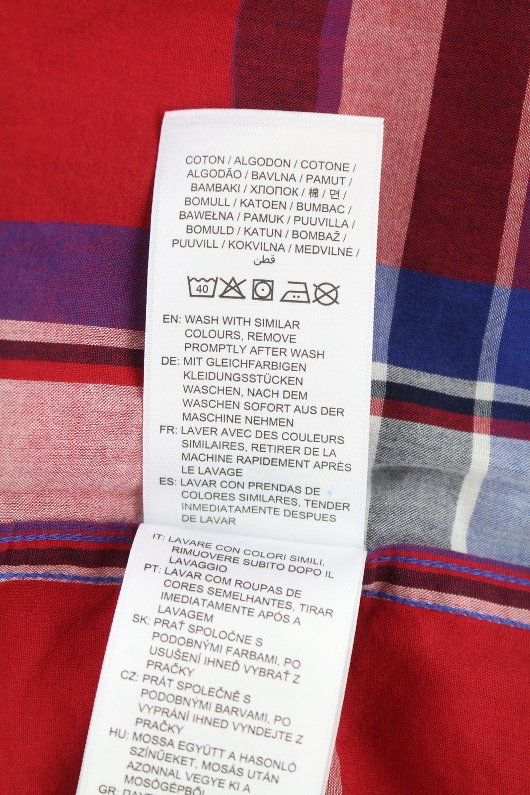 GANT languoti vyriški marškinėliai su sagomis žemyn iškirpte, laisvalaikio stiliaus, languoti.