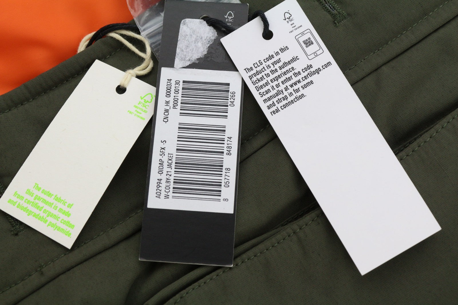 DIESEL V-Colby vyriška striukė, žalia, su gobtuvu ir paminkštinta, vidutinio ilgio, RRP395 