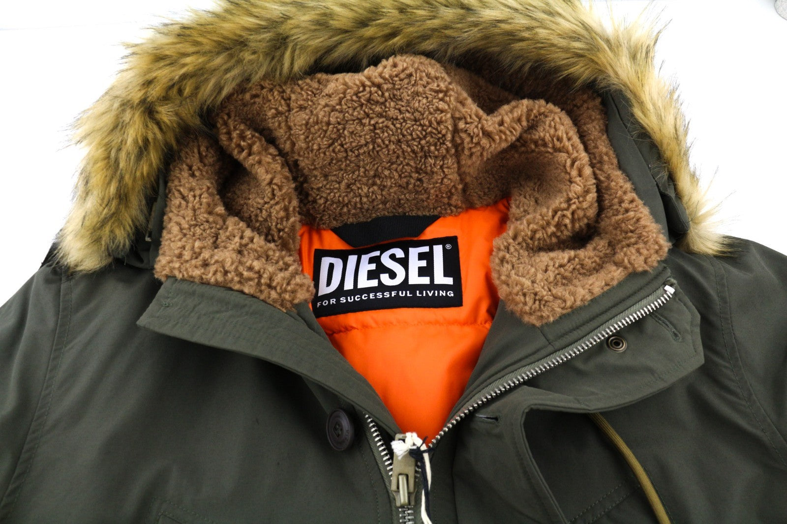 DIESEL V-Colby vyriška striukė, žalia, su gobtuvu ir paminkštinta, vidutinio ilgio, RRP395 