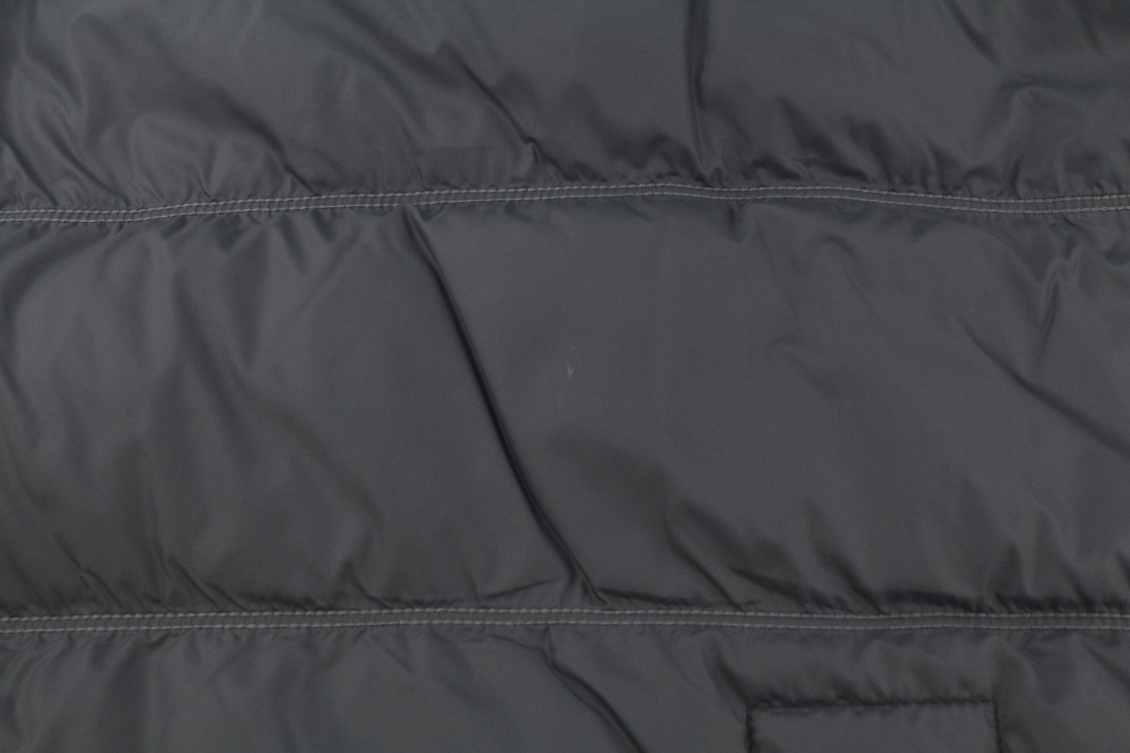 „THE NORTH FACE“ moteriška liemenė S 700 su dygsniuota pertekso izoliacija ir pūkine liemene 