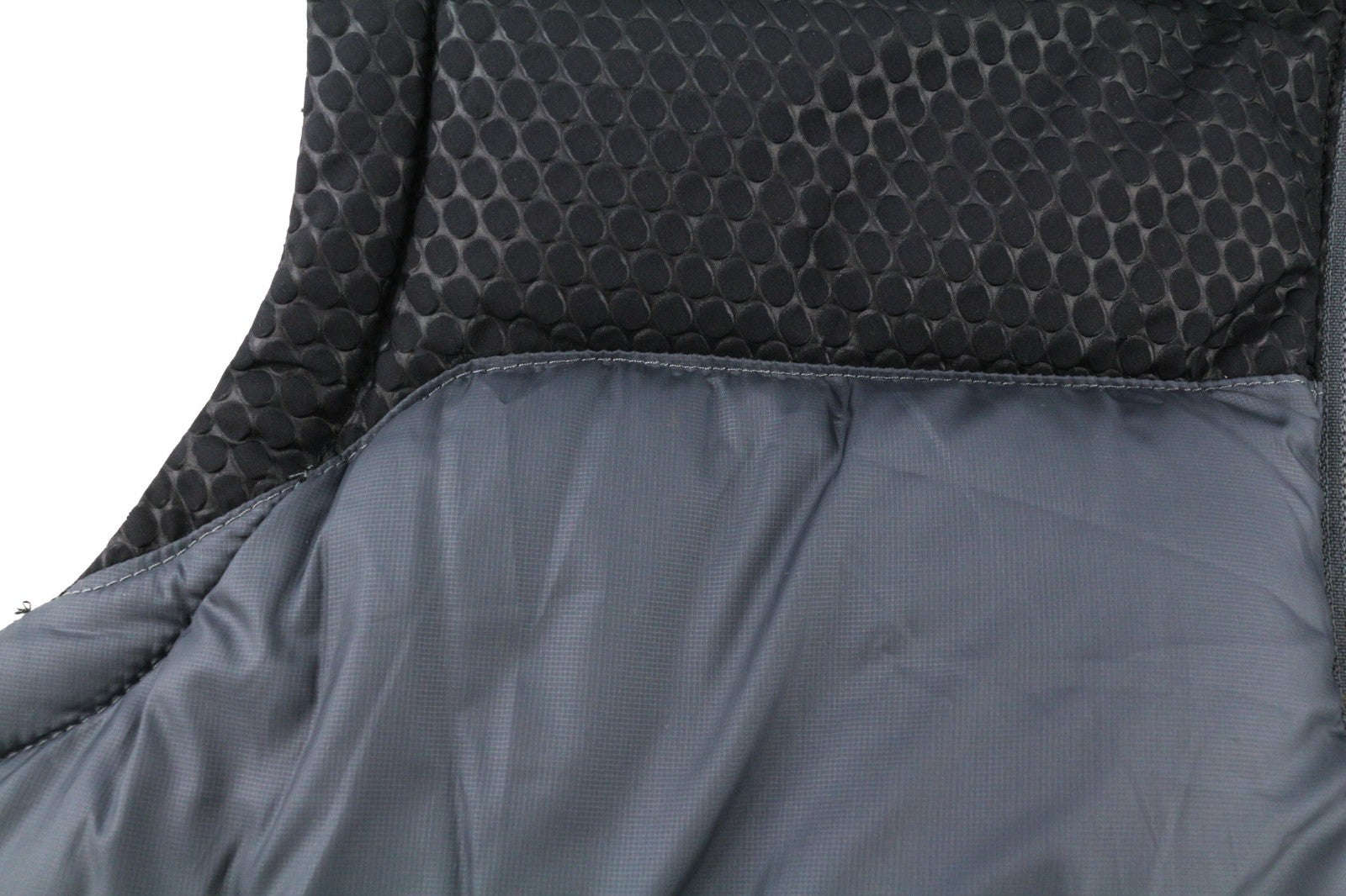 „THE NORTH FACE“ moteriška liemenė S 700 su dygsniuota pertekso izoliacija ir pūkine liemene 