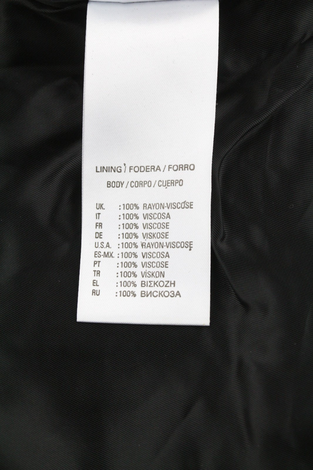 DIESEL R-Sery moteriška striukė XS dydžio, ėriuko odos asimetrinė, su užtrauktuku ir įpjova apykaklėje. 