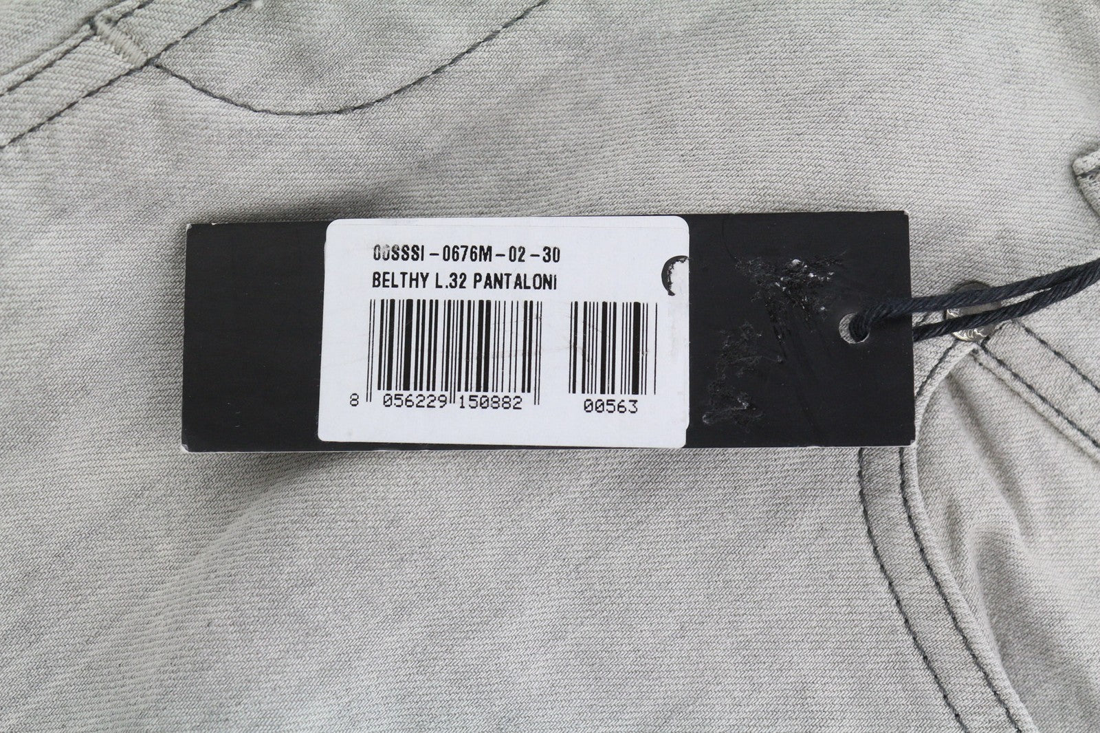 DIESEL D.N.A. Belthy 0676M Women's Jeans W30/L32 Straight Slim Low Waist RRP180