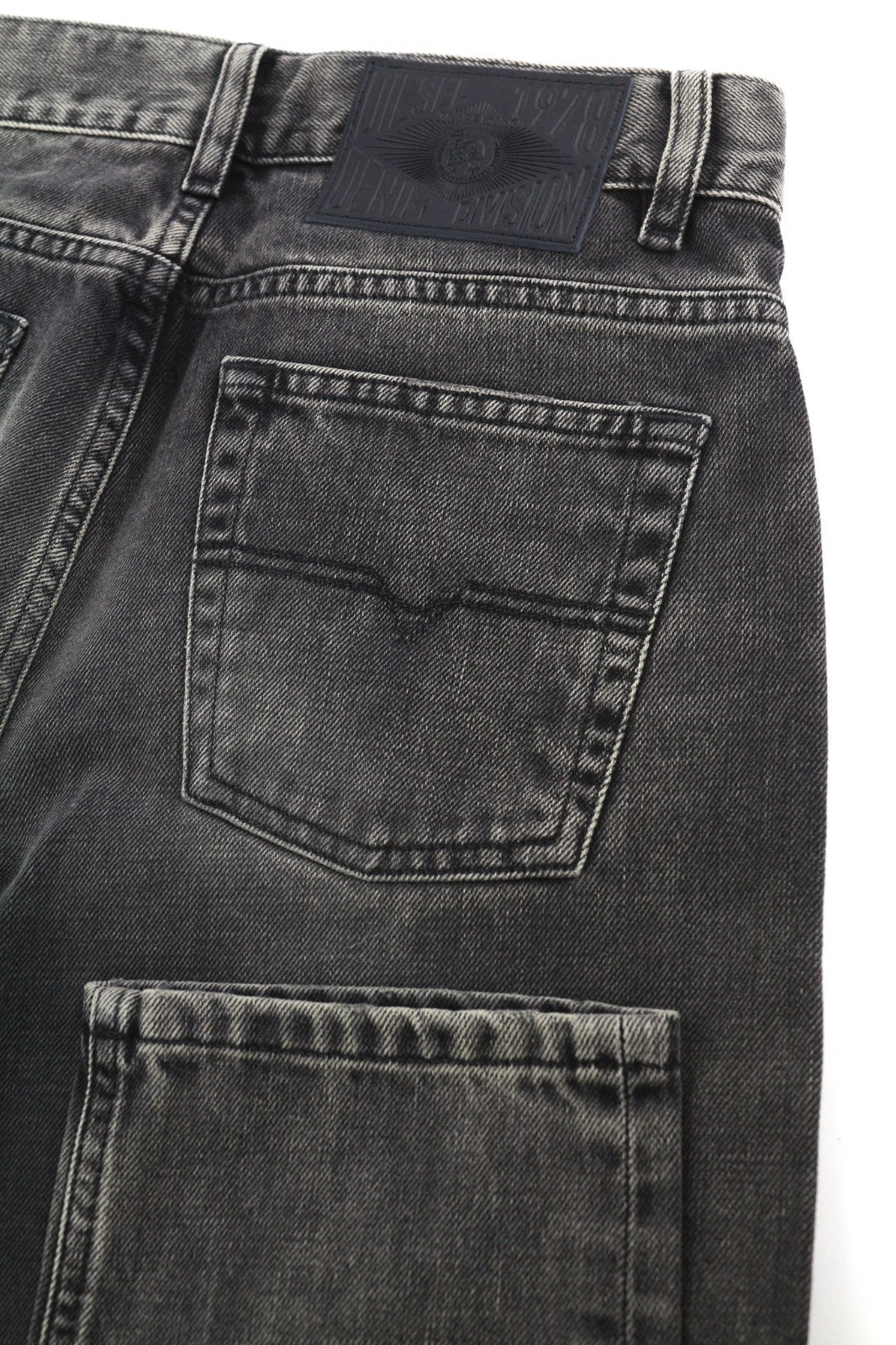 DIESEL Ceendhy 0859G Women's Jeans W25/L32 Straight Regular Faded RRP200