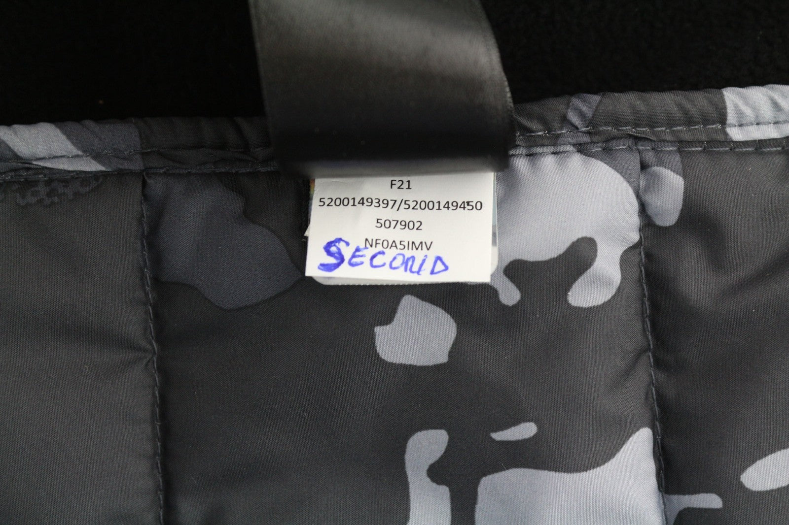 THE NORTH FACE New Wadded Men's Waistcoat XS Quilted Camo Insulated Zip