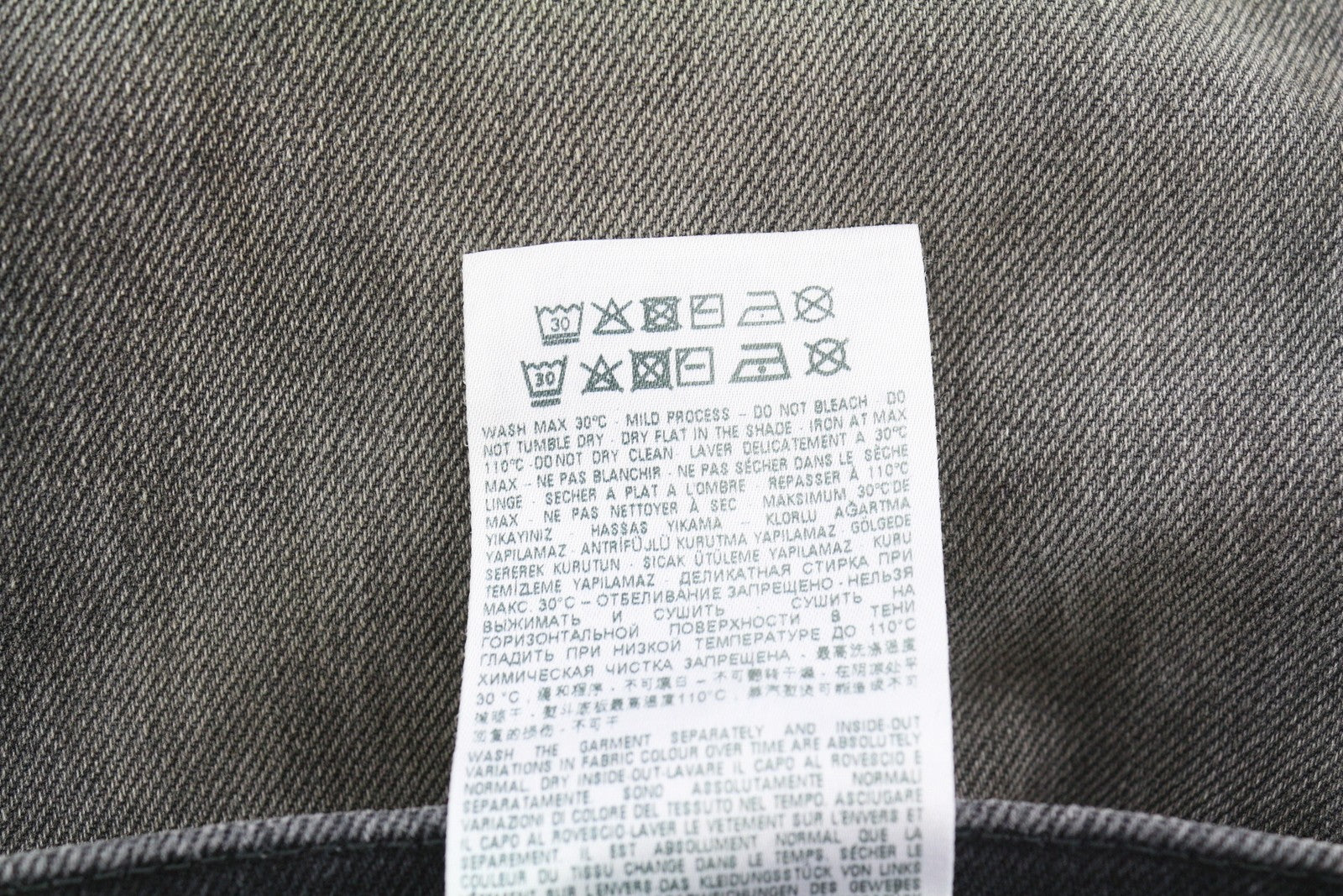 DIESEL 2003 D-Finitive 09G20 Men Jeans W32/L32 Tapered Mid Waist Washed RRP225