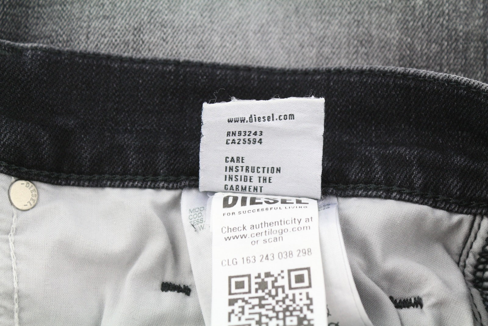 DIESEL 2020 D-Viker R9K28 Men's Jeans W32/L30 Black Washed Straight RRP250