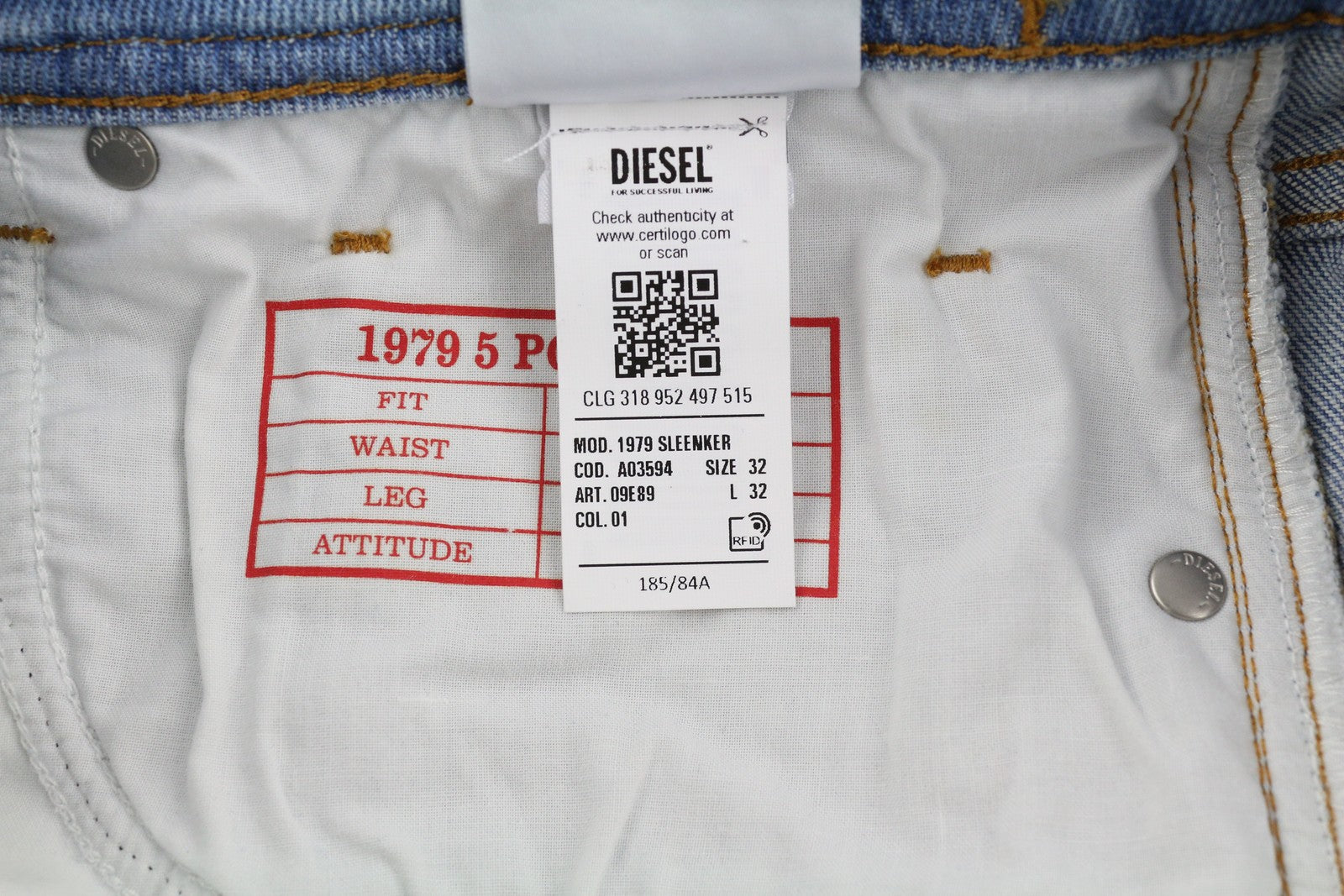 DIESEL 1979 Sleenker 09E89 Men Jeans W32/L32 Skinny Low Waist Paint Blue RRP295