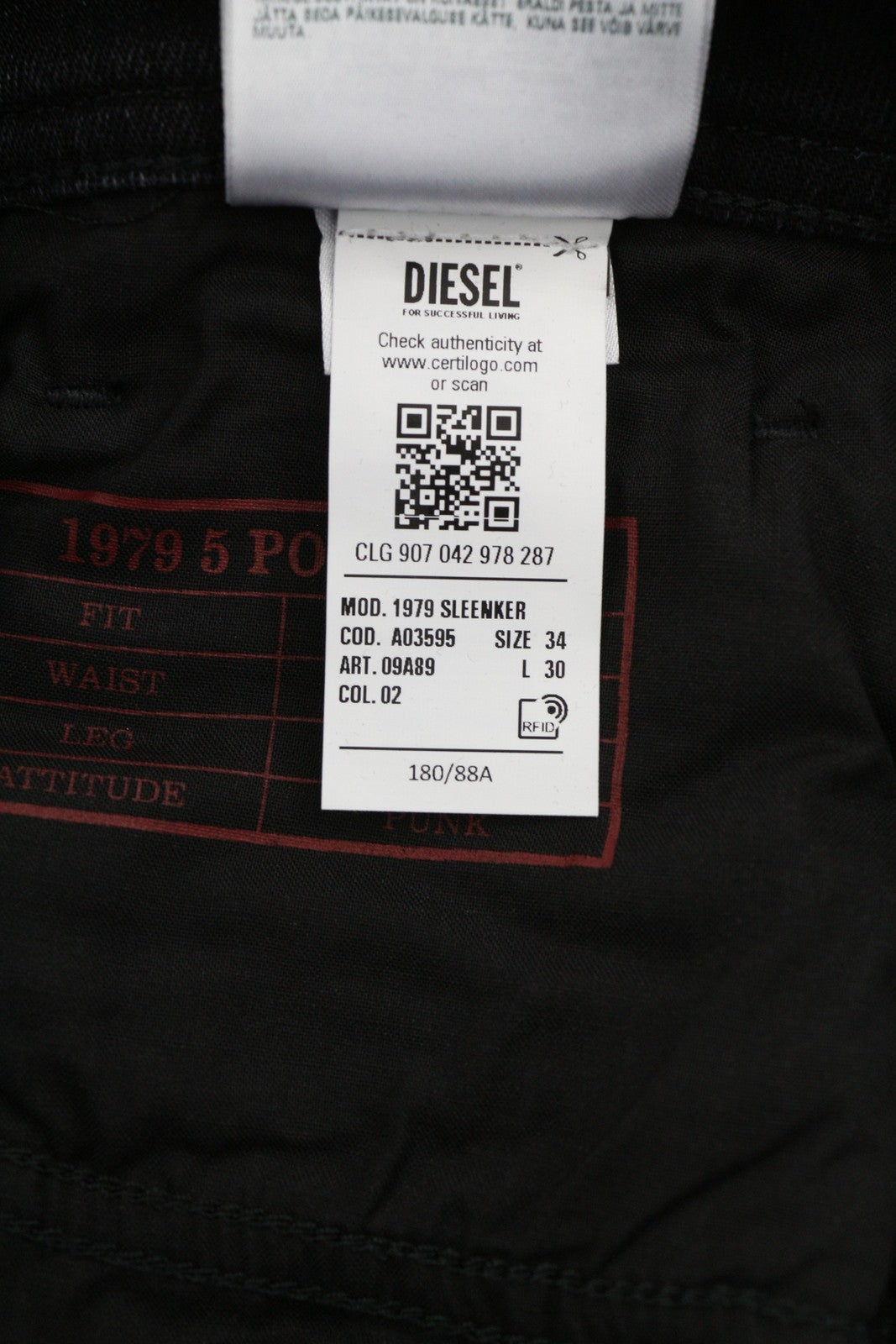 DIESEL 1979 Sleenker 09A89 Men W34/L30 Skinny Distressed Low Waist Black RRP275