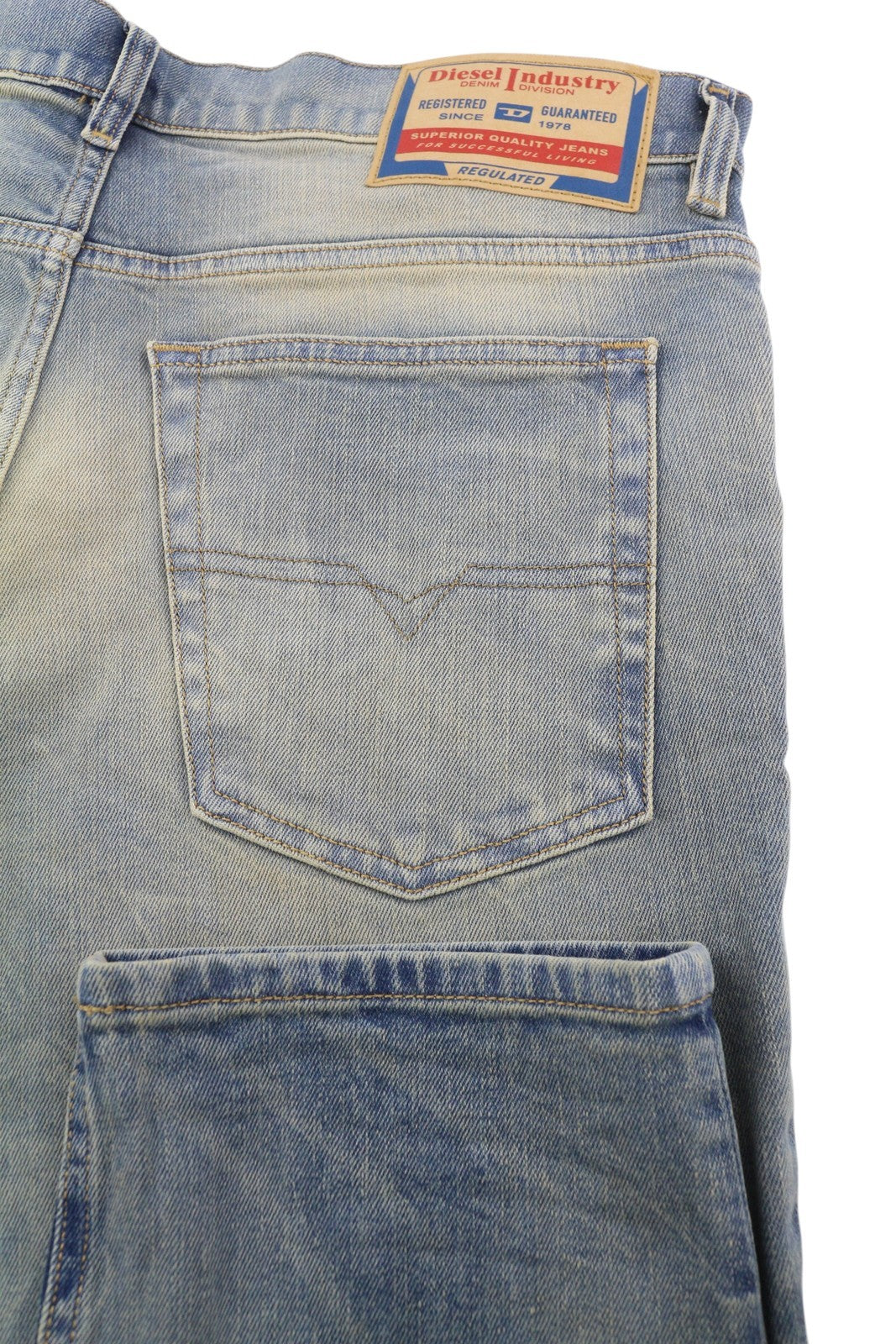 DIESEL 2023 D-Finitive 09H78 Men's W34/L30 Blue Tapered Regular Denim RRP295