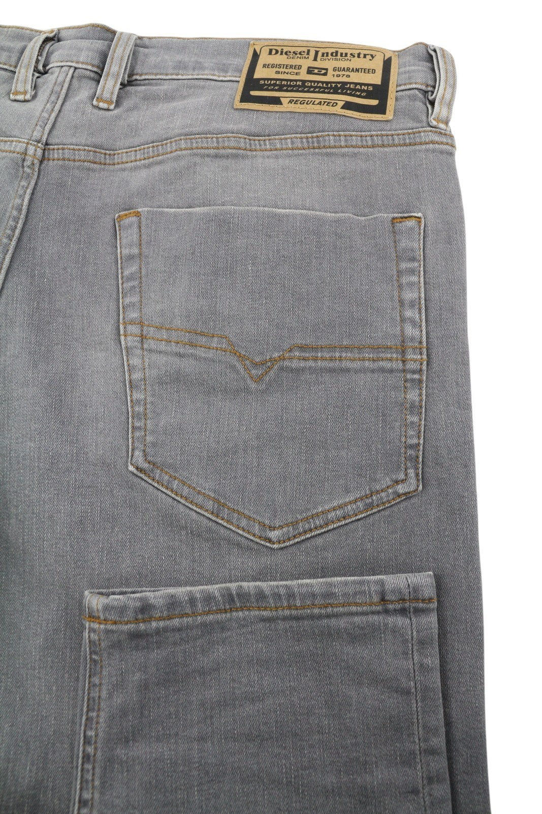 DIESEL Tepphar RB061 Men's W34/L32 Slim Grey Button Fly Washed Denim RRP175