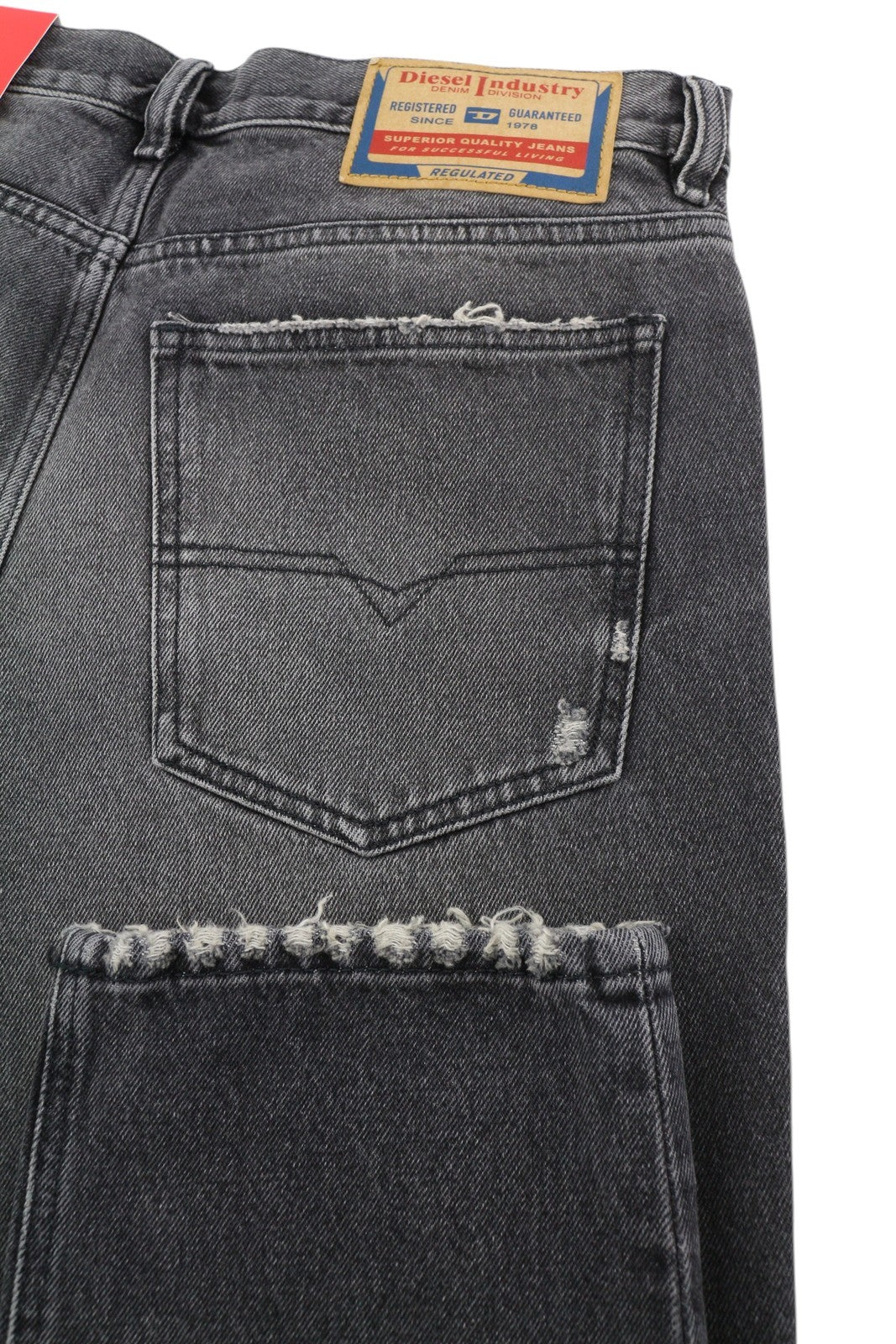 DIESEL 1995 007K8 Men's W32/L32 Slim Grey Straight Distressed Denim RRP195