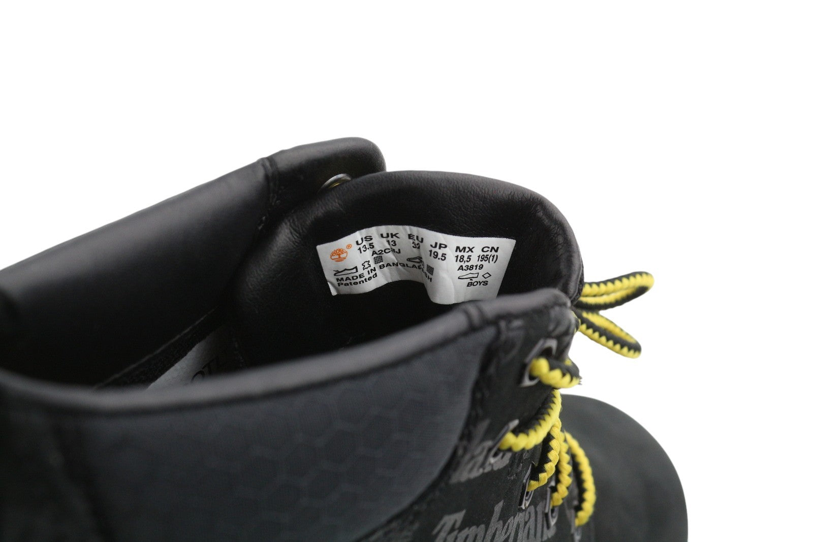 TIMBERLAND A2C3J Boy Boots EU32/33 Black Leather Lace Up ReBOTL Pattern