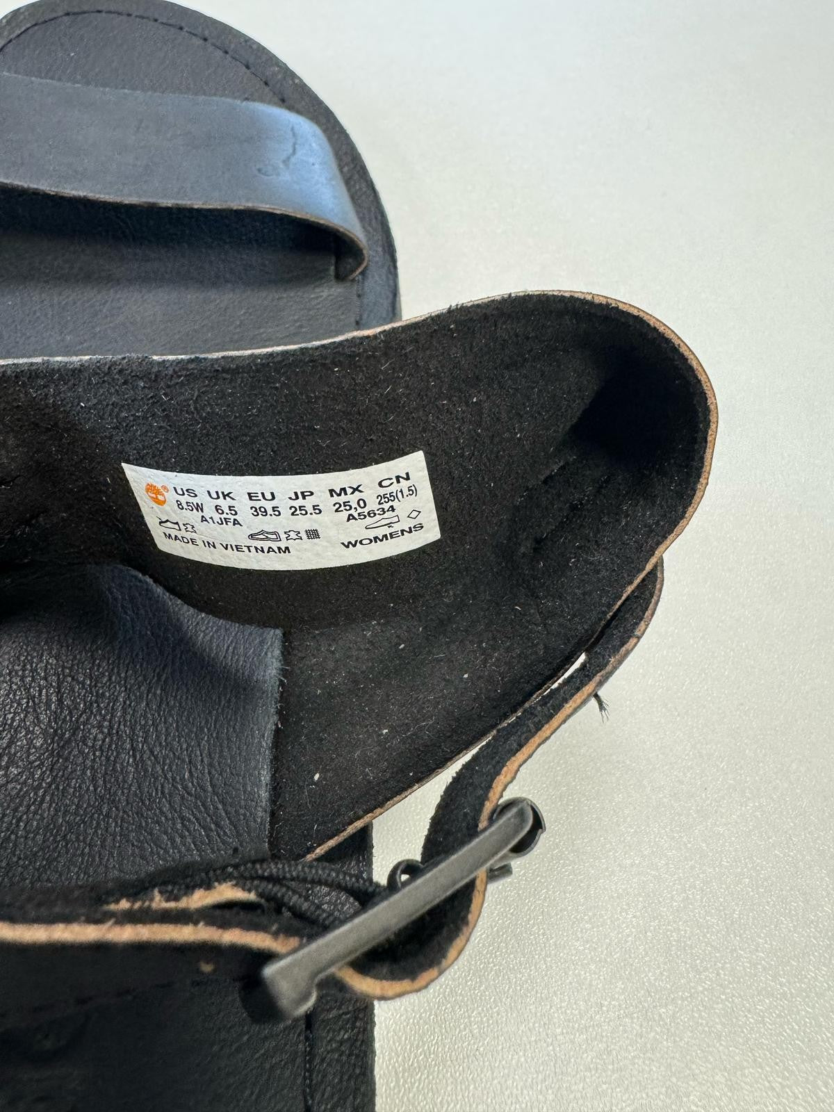 TIMBERLAND A1JFA Women Sandals EU39/39.5 Black Leather Buckle Open Toe