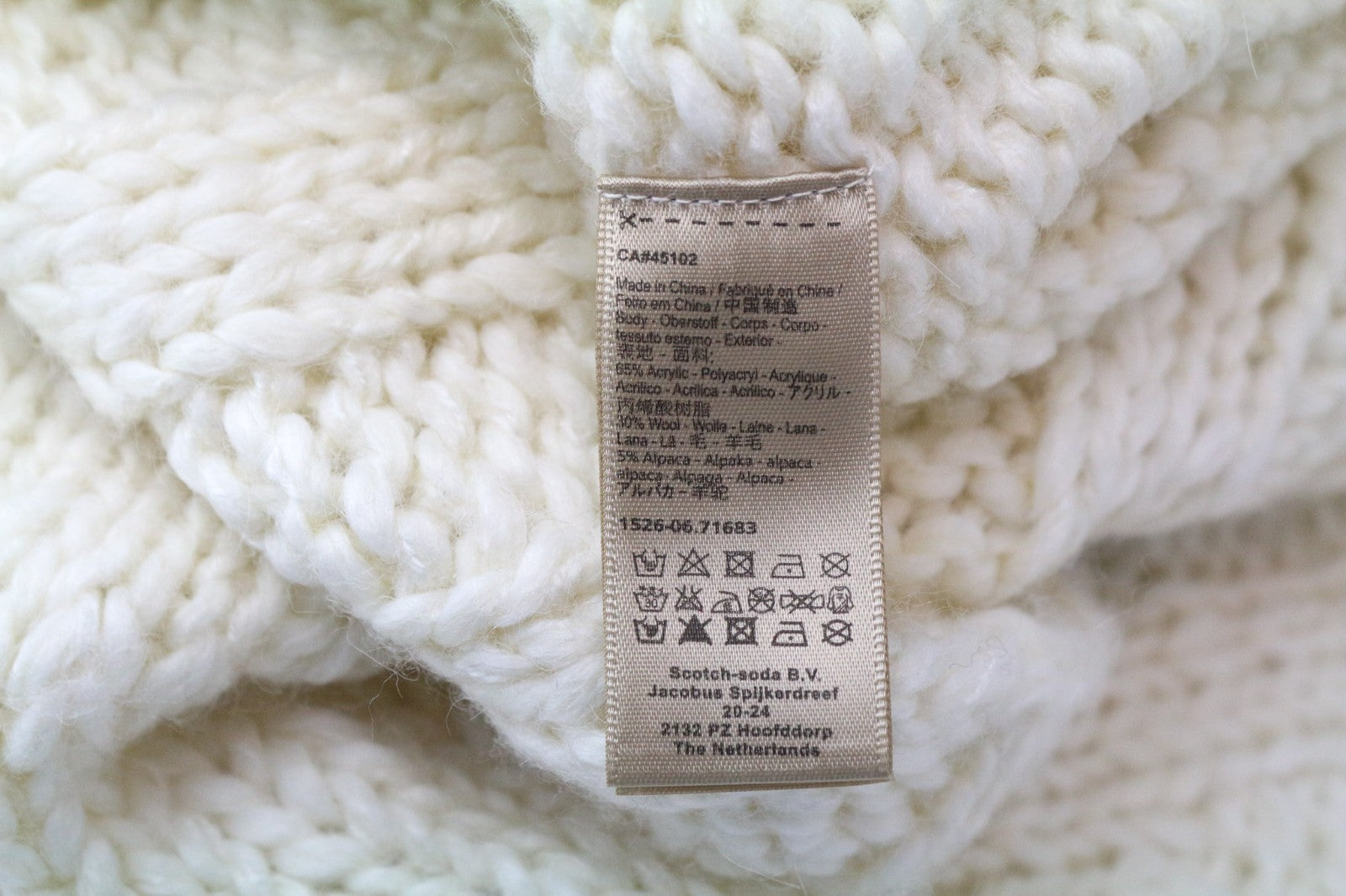 MAISON SCOTCH Women's Scarf OS Light Ecru Knit Chunky Alpaca Wool Blend