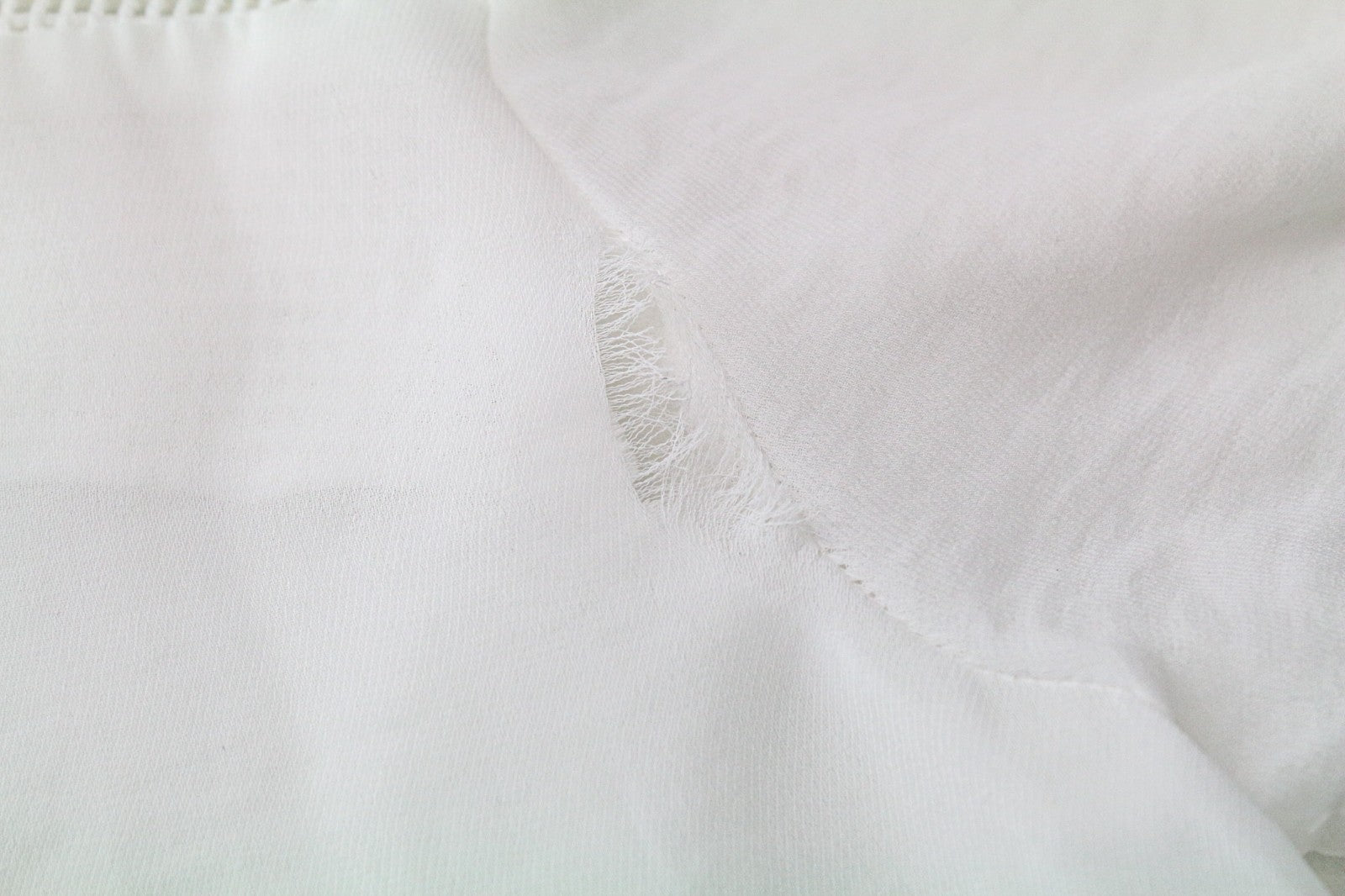 MAISON SCOTCH Women's T-Shirt S White Lightweight Short Sleeve Cotton Casual