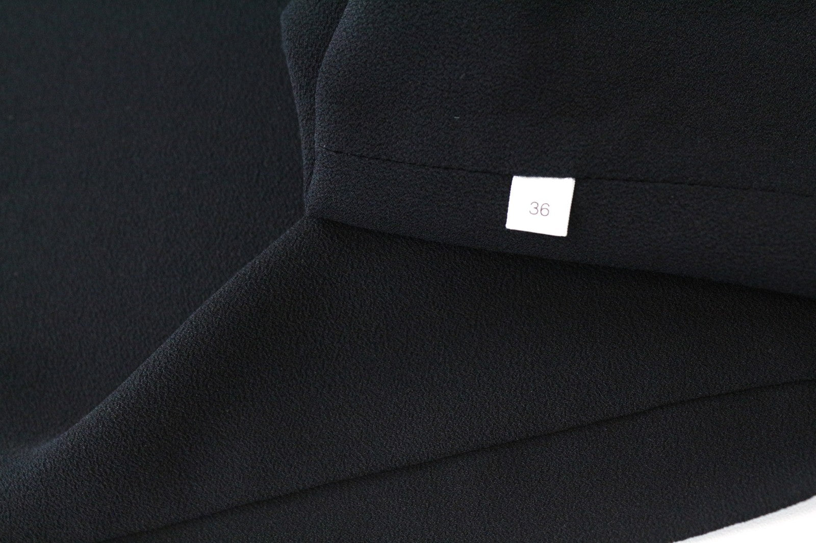 SUITSUPPLY Women's T-Shirt 36 Black Sleeveless V-Neck Lightweight Formal Wear