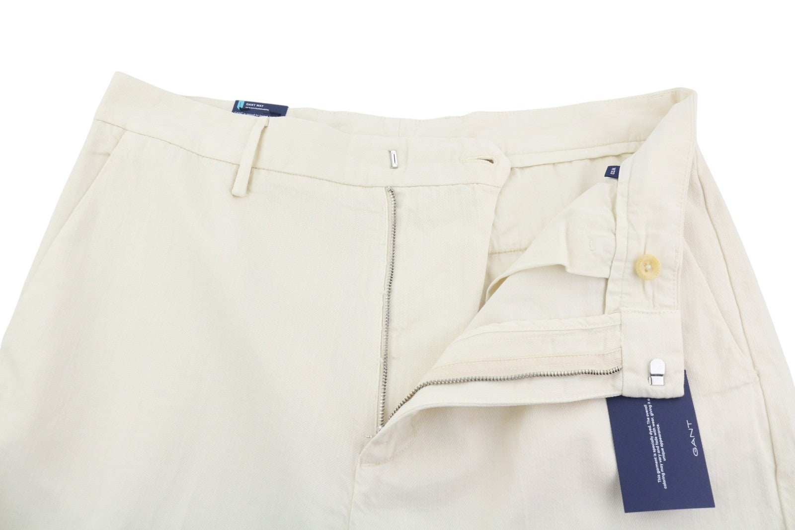 GANT Hallden Men Shorts W33 Caulk White Tailored Volume Slim Fit Mid Rise Chino