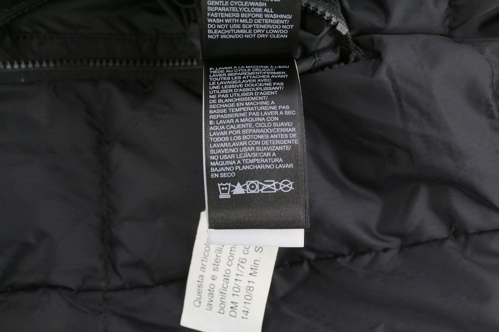 THE NORTH FACE Men's Jacket S Black 550 Down Insulated Zip Puffer