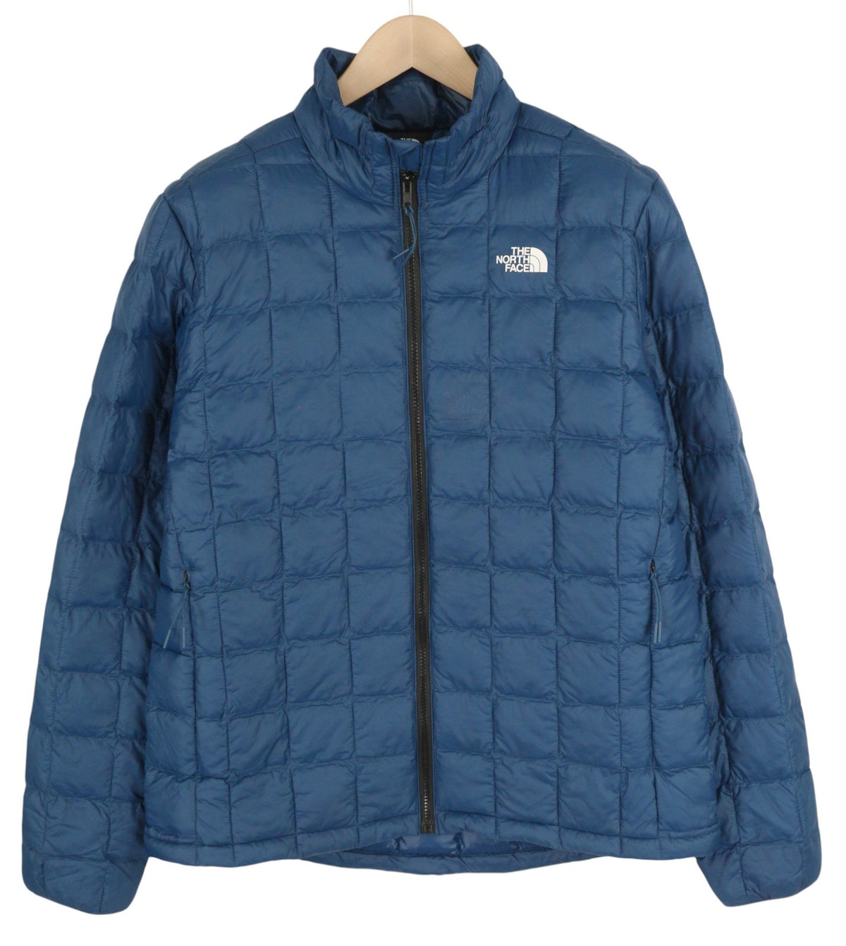 Blaue Nylonjacke