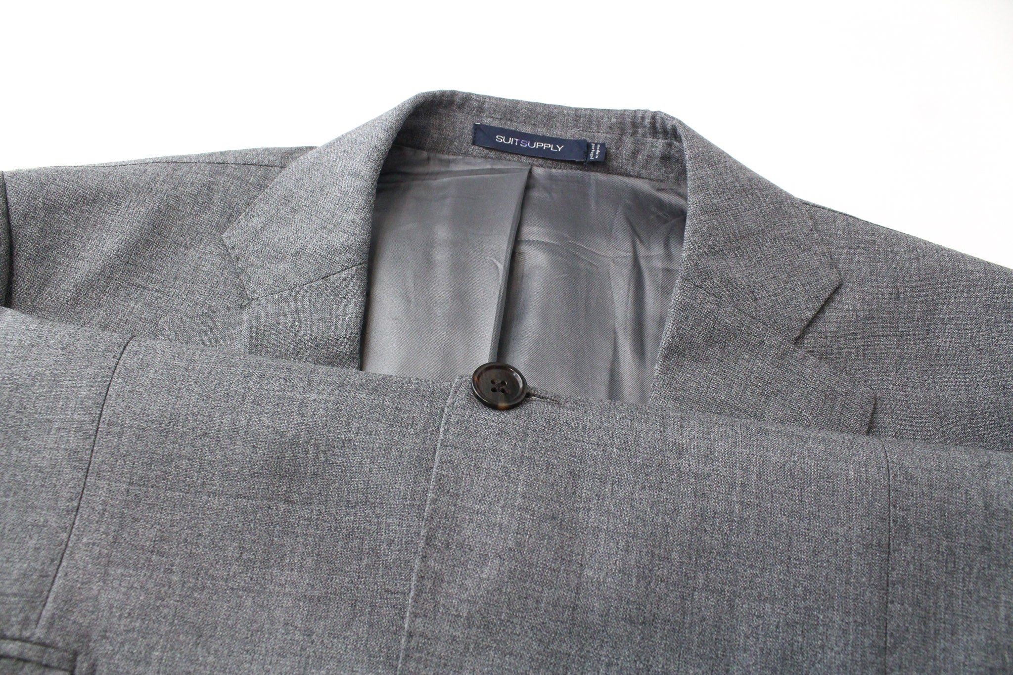 „SUITSUPPLY Lazio“ vyriškas pilkas vilnonis dviejų dalių kostiumas, UK44R, plonas, vienaeilis, oficialus 