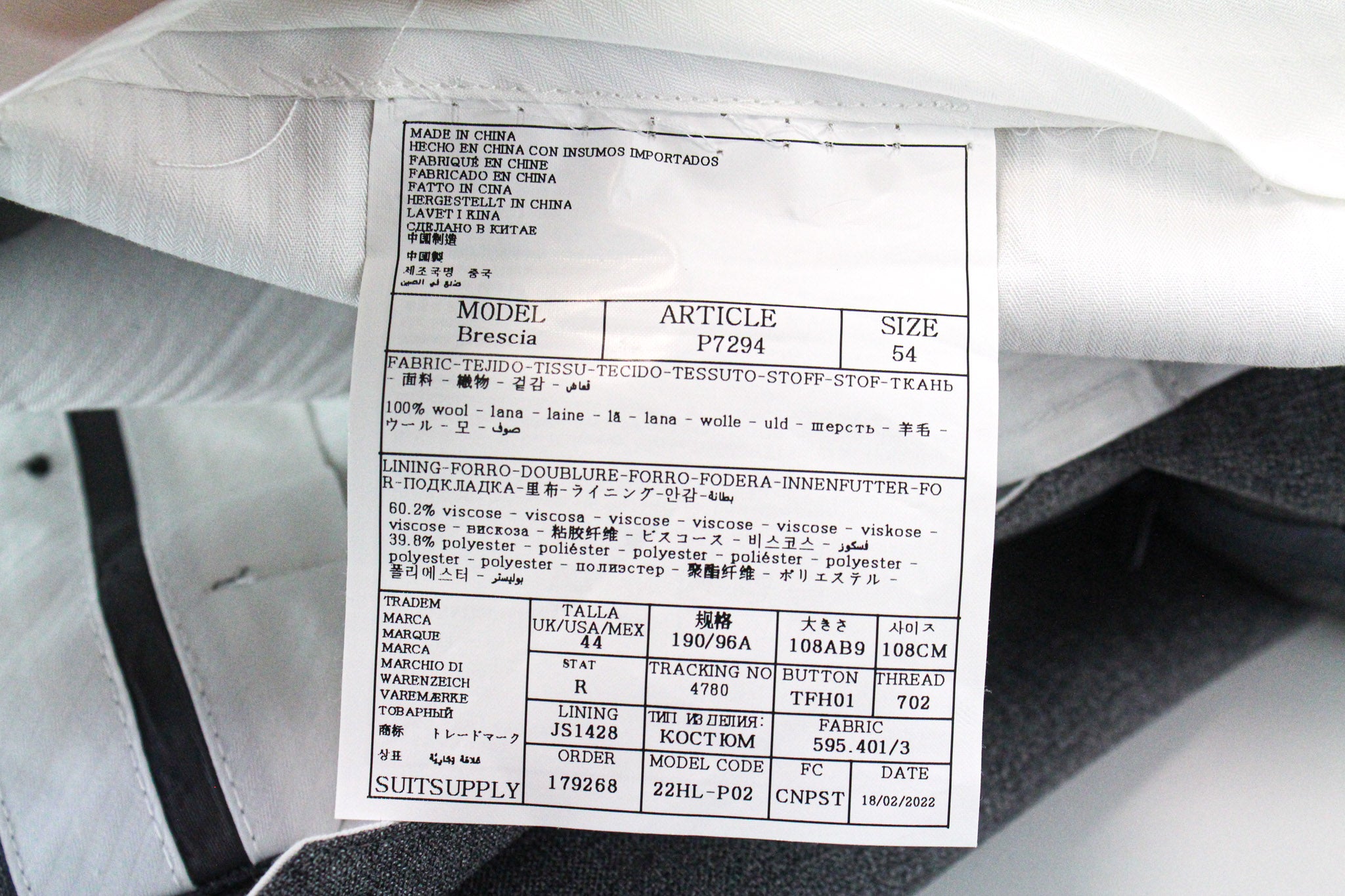 „SUITSUPPLY Lazio“ vyriškas pilkas vilnonis dviejų dalių kostiumas, UK44R, plonas, vienaeilis, oficialus 