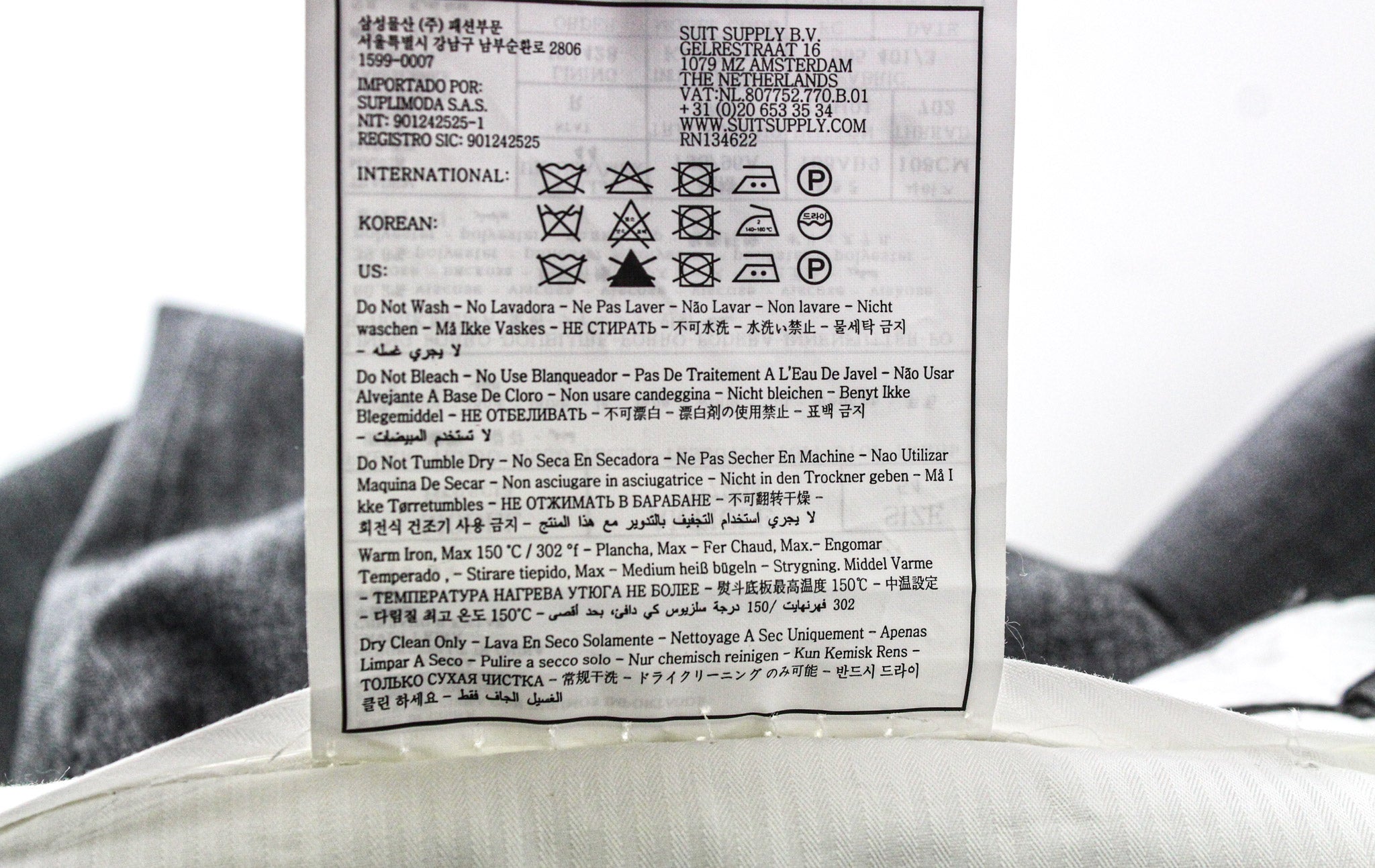 „SUITSUPPLY Lazio“ vyriškas pilkas vilnonis dviejų dalių kostiumas, UK44R, plonas, vienaeilis, oficialus 