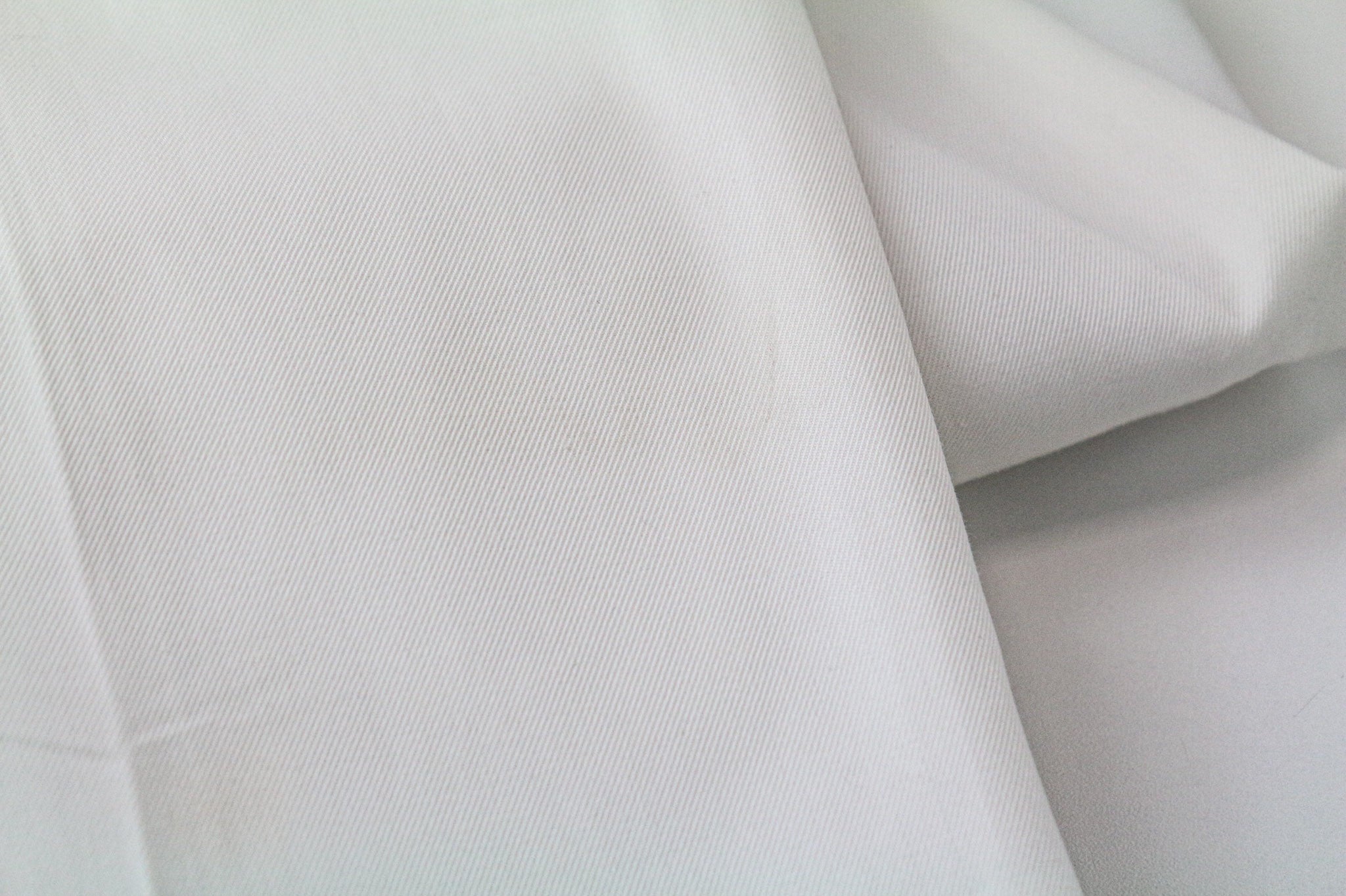 SUITSUPPLY Havana Men's Suit UK38R Slim White 2-Piece Pure Cotton Twill Jetted