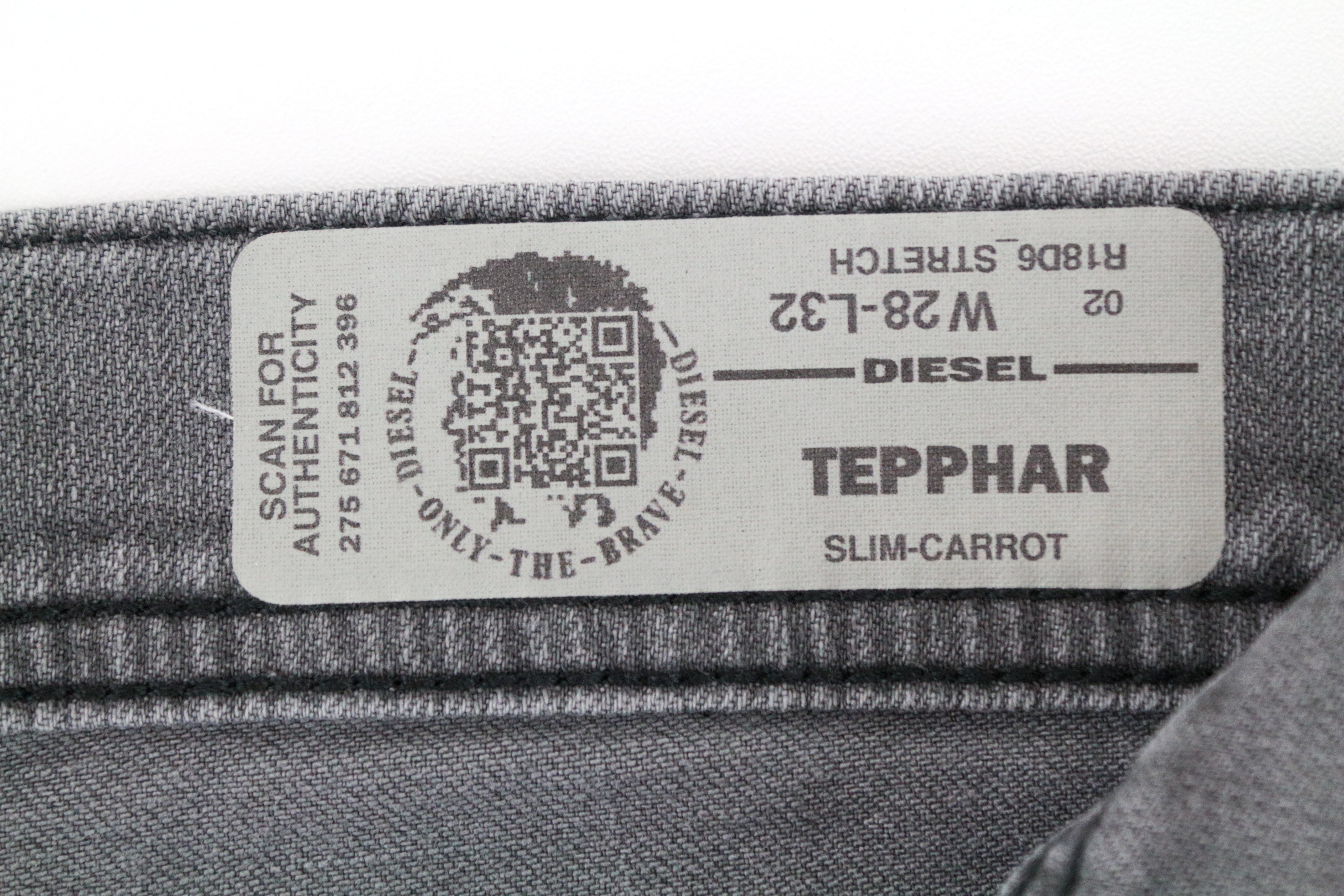 DIESEL Tepphar R18D6 W28/L32 Men's Slim Carrot Cotton Stretch Jeans Grey