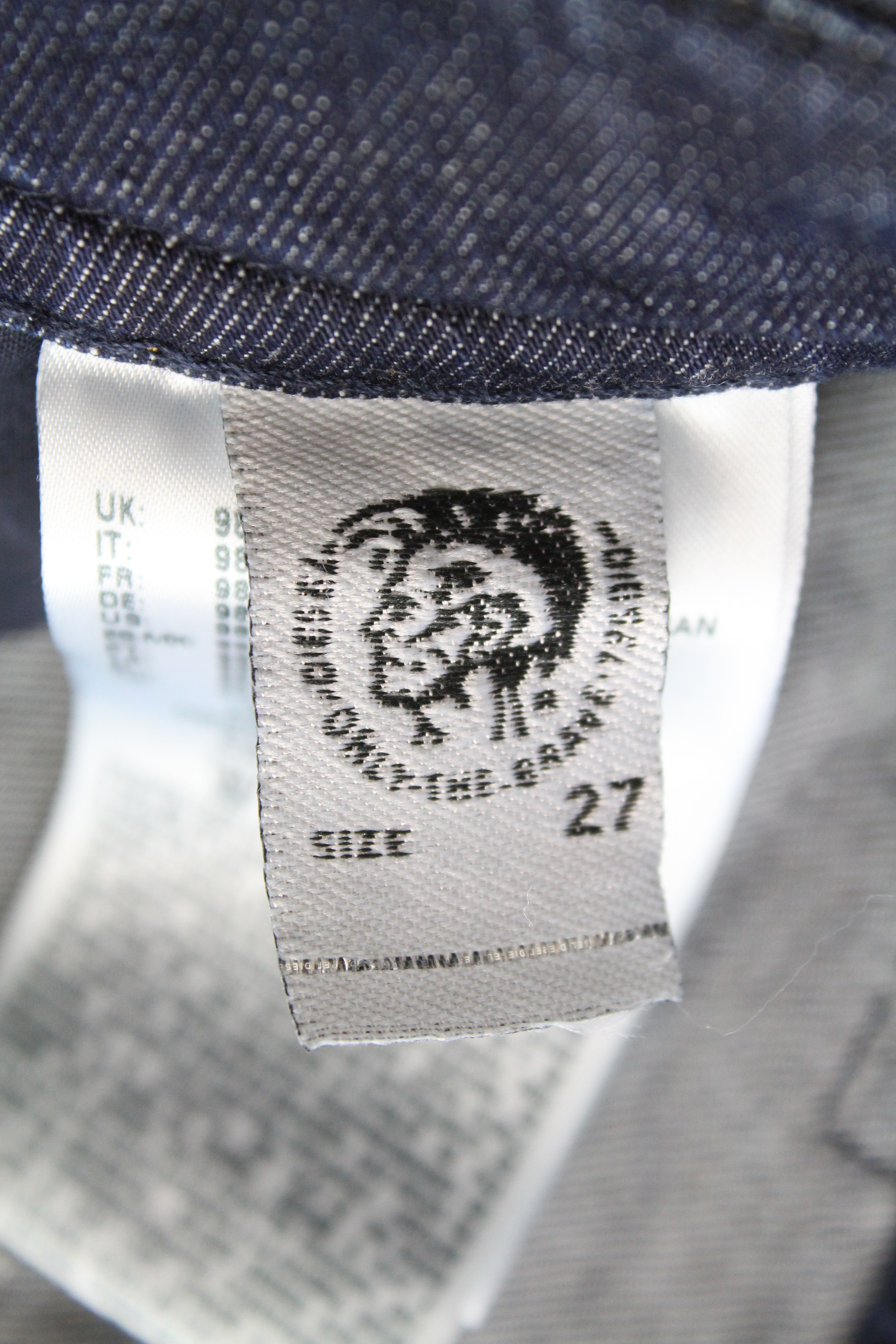 DIESEL Buster 084XH Men's Jeans W27 L32 Slim Taper Fit Cotton Blue Washed Denim