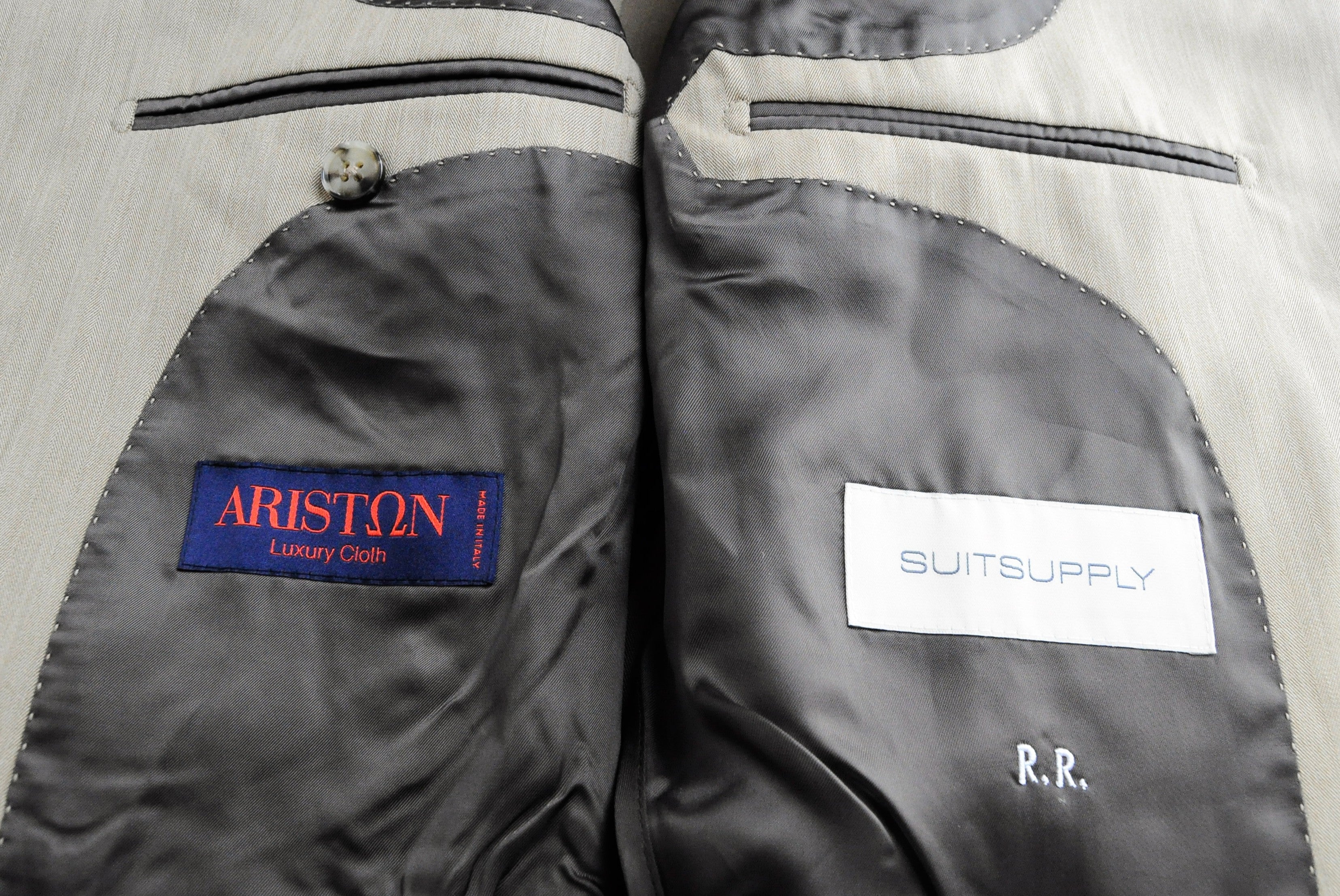 Men's SUITSUPPLY La Spalla Suit UK42R Wool Light Brown 2 Piece Vented